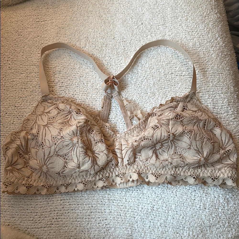 Aerie Elegant Lace Bralette in Cream